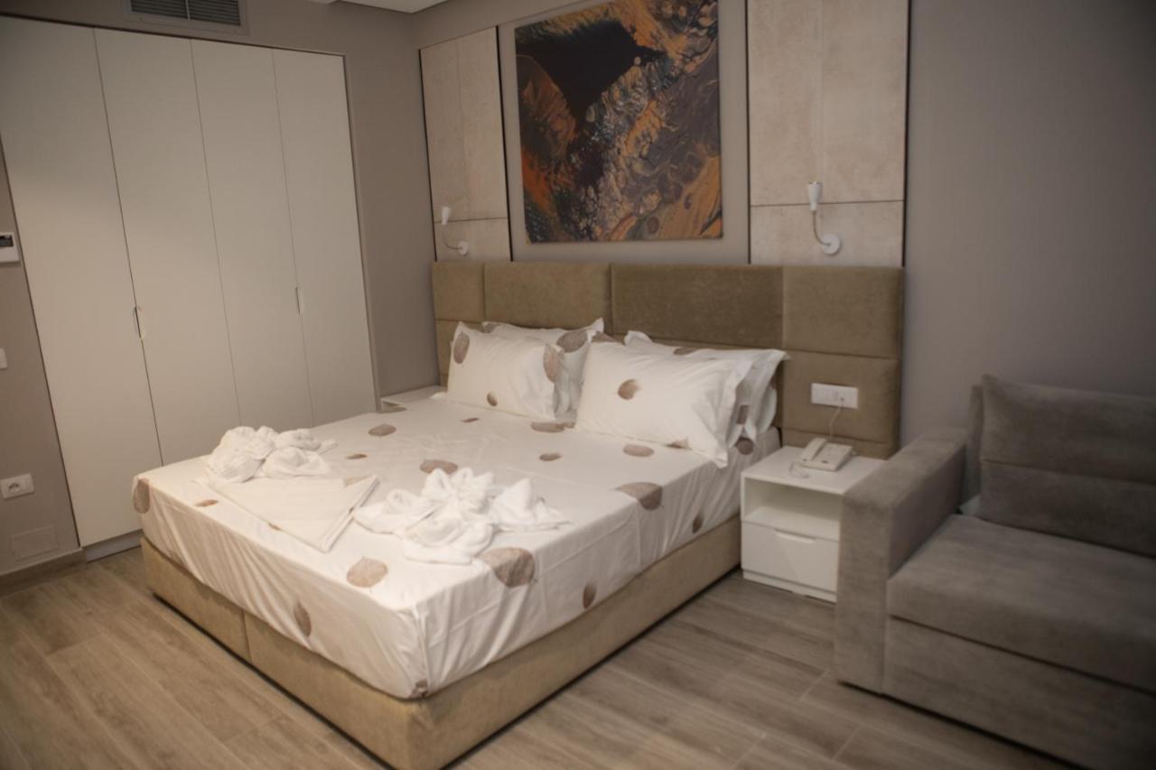 Hotel Qeparo Ngoại thất bức ảnh