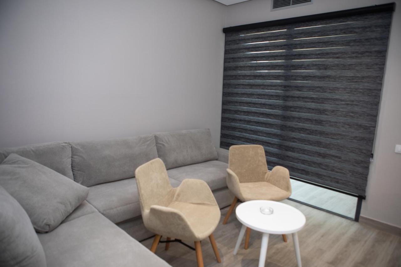 Hotel Qeparo Ngoại thất bức ảnh